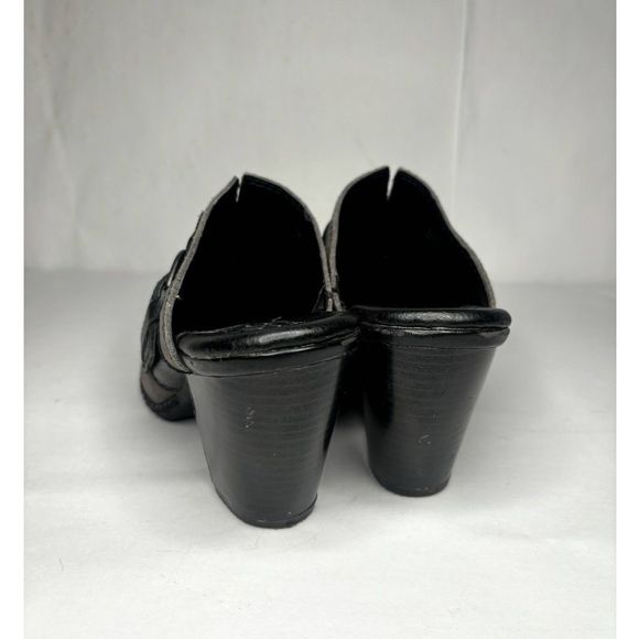 B.O.C. By Born Grey Suede Slip-On Black Buckle Detail Mules Clog - Picture 8 of 9